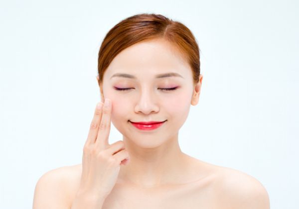 春季皮肤干燥起皮怎么办 春季皮肤干燥起皮如何护肤