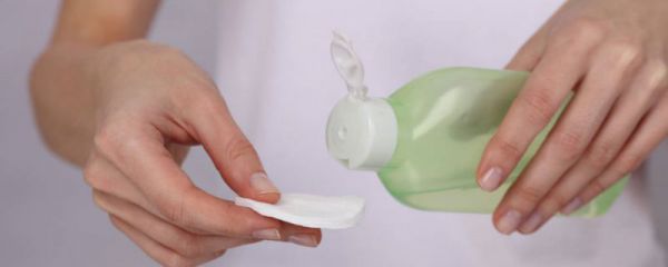 卸妆水的作用是什么 卸妆水有哪些效果
