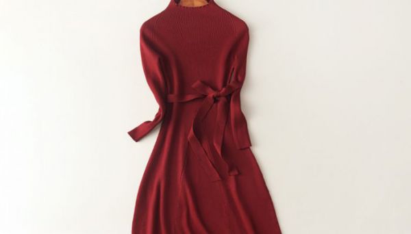 羽绒服适合搭配什么裙子  羽绒服适合搭配的裙子有哪些
