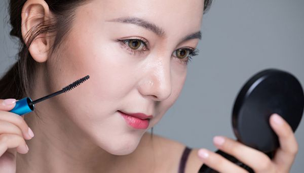 睫毛膏干了用什么稀释 睫毛膏干了怎么稀释
