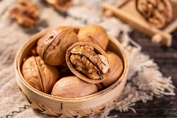 头发干枯毛躁的解决方法   头发很干枯毛躁怎么办
