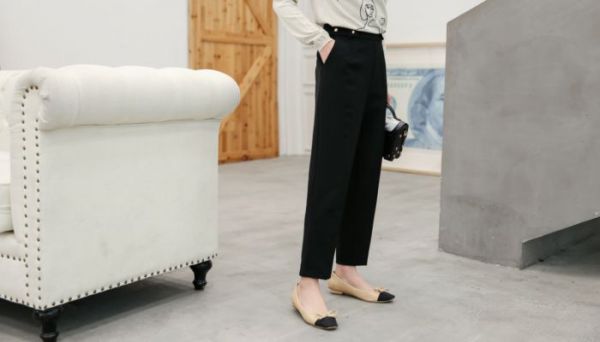 羽绒服如何搭配裤子 羽绒服适合搭配什么裤子