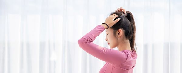 烫发后炸毛怎么打理 烫发后炸毛打理的方法