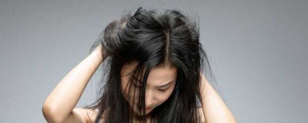 头发前面很多小碎发怎么办 头发前面很多小碎发的解决方法
