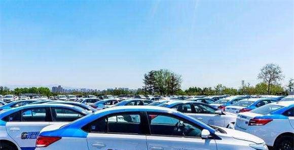 消失的网约车共享汽车 被论斤卖
