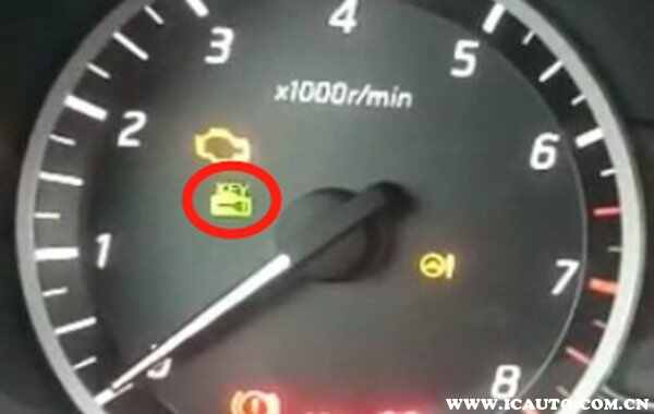 轩逸仪表盘钥匙灯闪烁怎么回事？以及消除方法