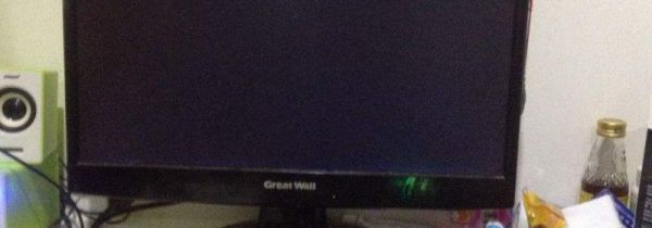 电脑显示屏不亮键盘不亮但是主机已开机怎么办