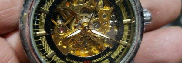 机械表怎么上发条