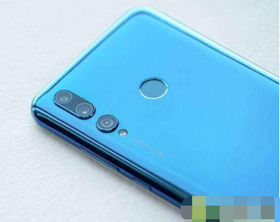 华为麦芒8与麦芒7哪个更好？_两者优缺点对比分析