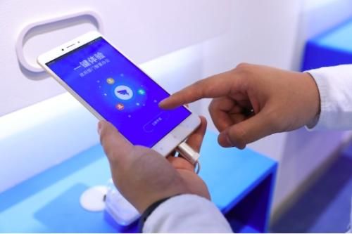 钉钉中找到申请补卡位置具体操作流程