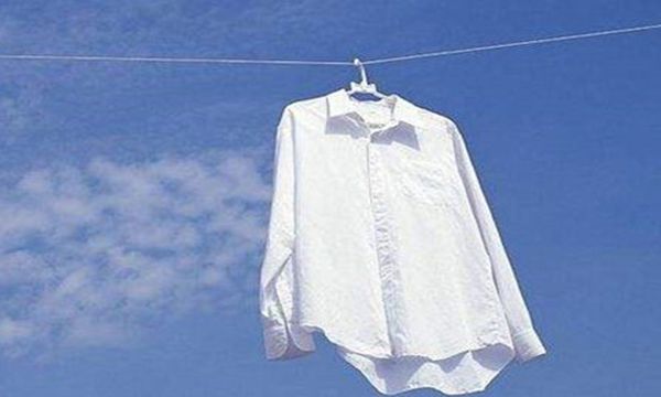 白色衣服的黄渍怎样去掉 白色衣服为什么变黄