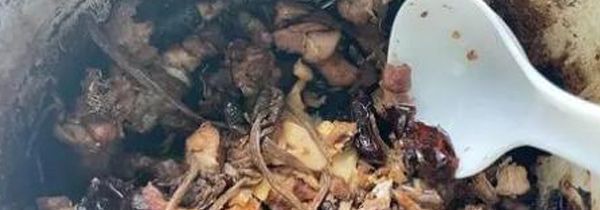 砂锅烧糊了里面黑的怎么洗干净 醋能轻松去除砂锅糊黑