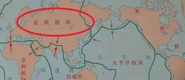 日本位于哪两个板块之间 日本位于太平洋板块和亚欧板块之间