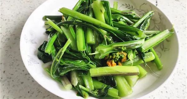 苔菜为什么吃前要焯一下水 焯水是为了去除有害物质
