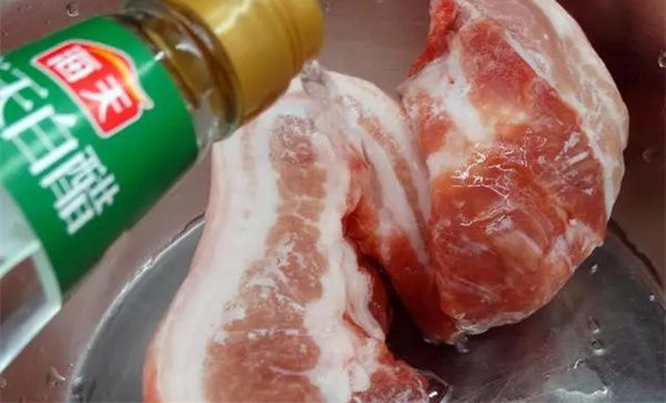 如何快速解冻肉类 用微波炉可以快速解冻