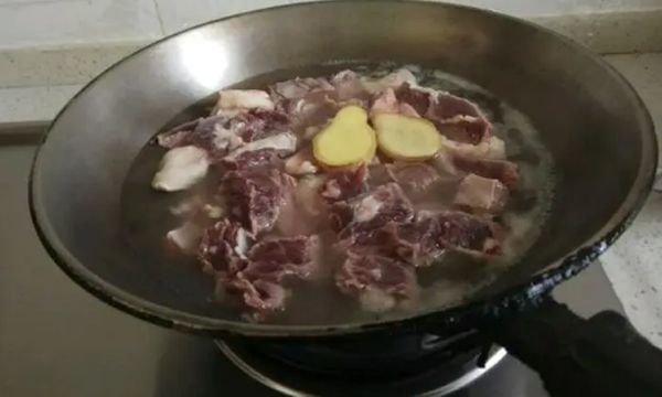 西红柿牛腩怎样做最好吃 做好西红柿牛腩的关键是什么