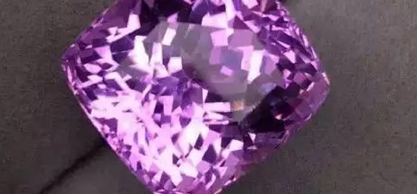 紫锂辉属于什么档次的宝石 紫锂辉宝石贵吗