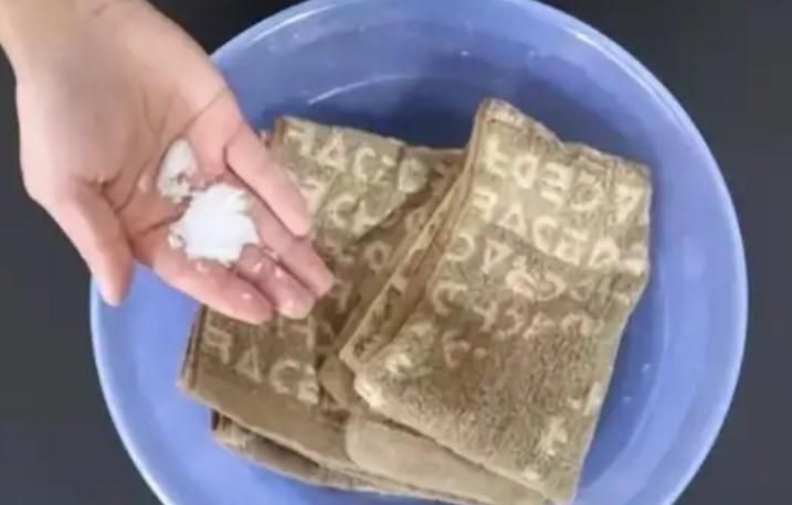 洗脸毛巾发硬怎么解决