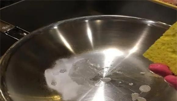 锅里有油污怎么去除