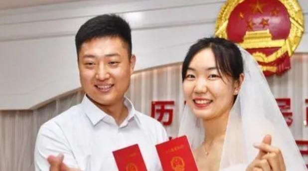 办理结婚证麻烦吗
