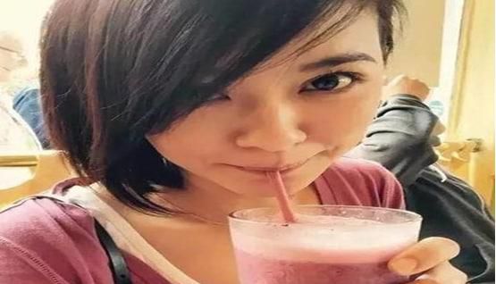 为什么我喜欢咬吸管