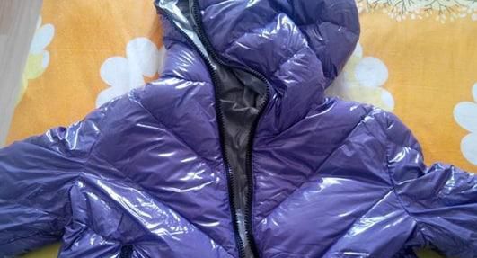羽绒服可以用洗衣机洗吗怎么处理