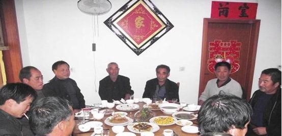 两亲家初次见面怎么交流