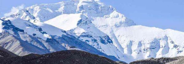 喜马拉雅山和珠穆朗玛峰是哪个国家的