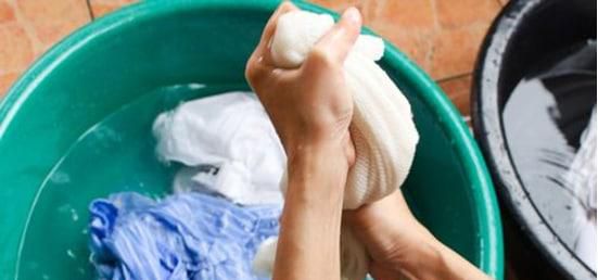 怎样去除衣服上的油漆渍