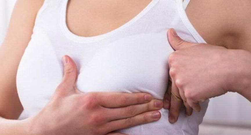 穿吊带裙有副乳怎么办