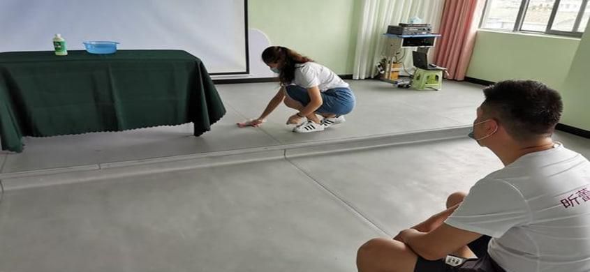 工作场所的地面如何进行清洁消毒