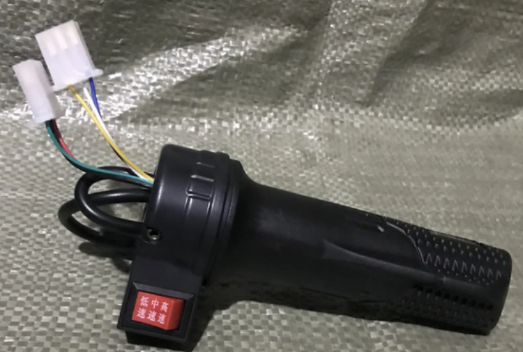 电动车转把怎么拆卸