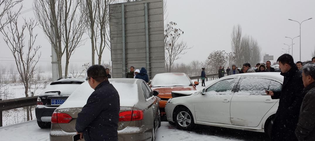 下雪车打滑怎么办