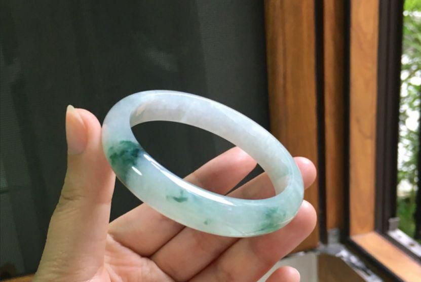玉镯