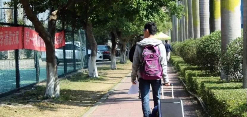 离校怎么跟导师发消息