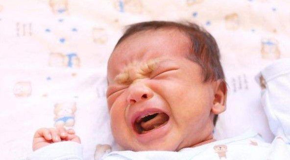 孩子哭闹不止怎么办？有什么好的办法可以解决？