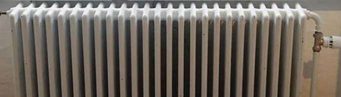 暖气片一半热一半凉怎么解决？