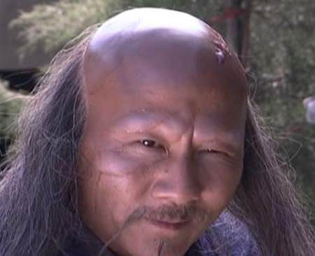 段誉的亲爹是谁？