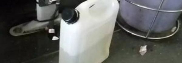 松香水可以擦洗油漆吗