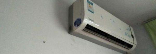 空调扇叶滴水怎么回事