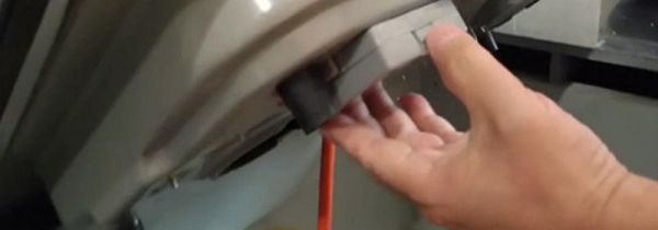 燃气灶怎么换电池