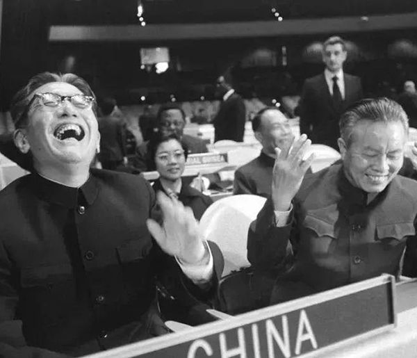 1971年10月25日是第几届联合国大会？