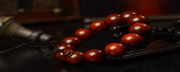 小叶紫檀怎么盘 小叶紫檀怎么盘玩和保养
