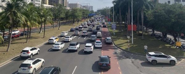 老头乐能合法上路吗 需要上牌吗