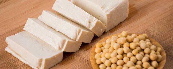 豆腐属于蛋白质还是碳水化合物 豆腐是碳水化合物还是蛋白质