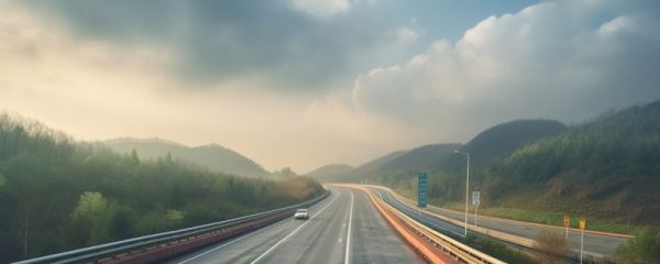 高速公路最左侧车道时速为多少 高速公路车道时速规定