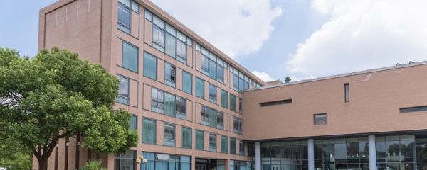 新疆大学在哪个城市 新疆大学师资队伍