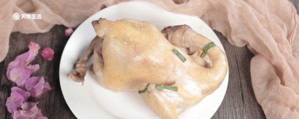 正宗手撕鸡是蒸的还是煮的 手撕鸡是蒸的还是煮的