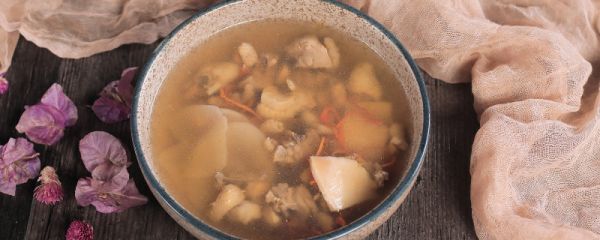 鸡肉冷水焯还是开水焯 鸡肉要用冷水焯还是开水焯