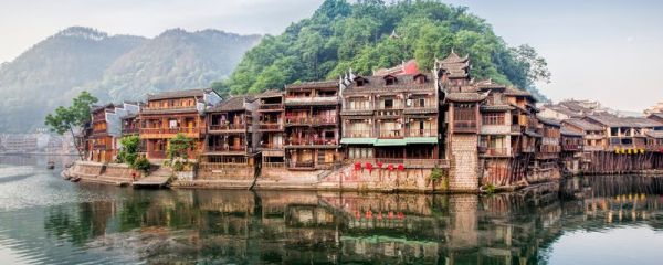 湘西明珠是湖南哪个县 凤凰县的地势